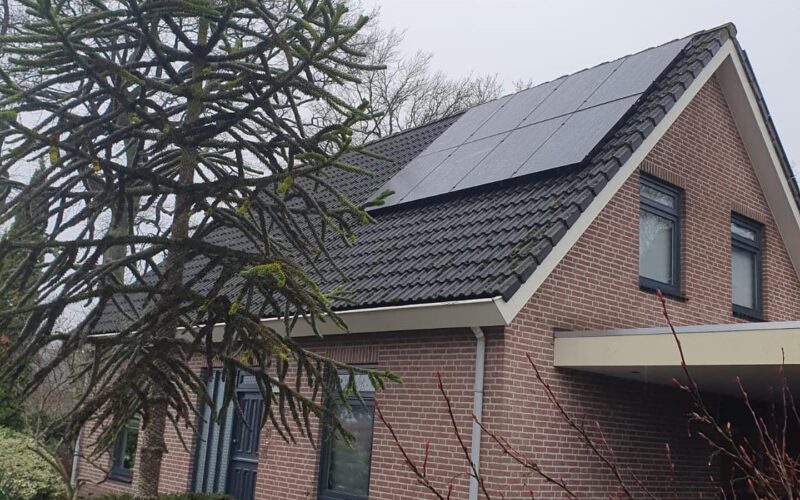 Zonnepanelen te Nieuweroord
